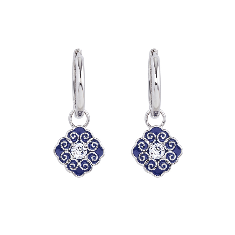 Content ruyi earrings 1